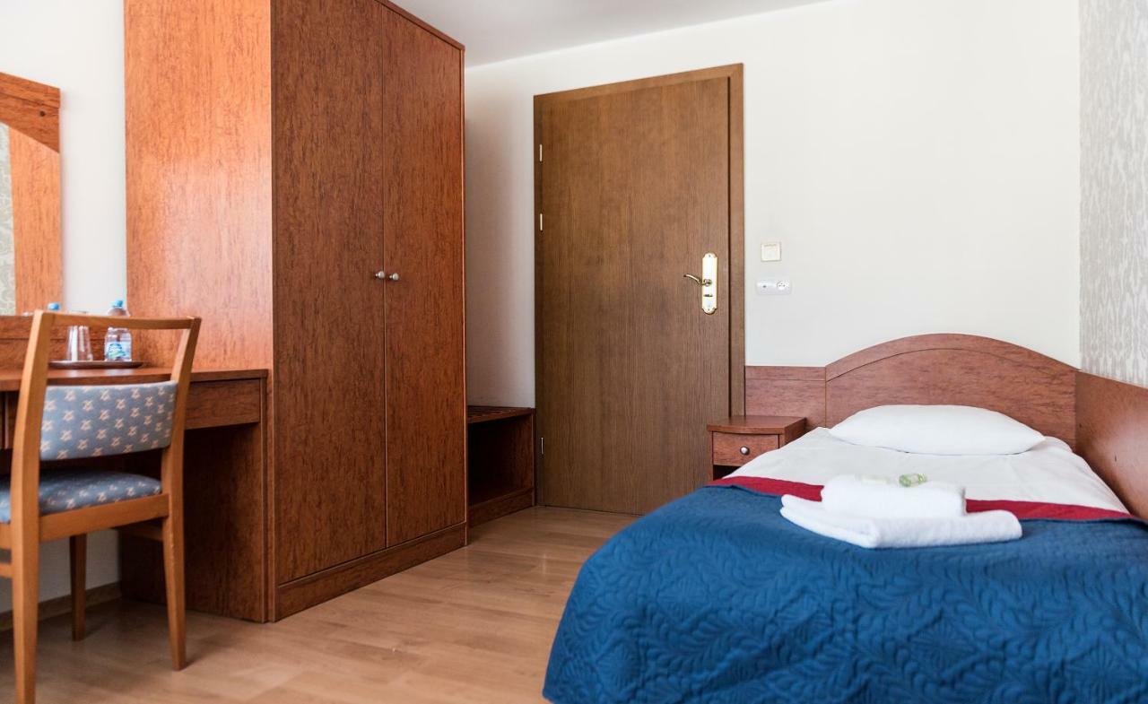 Bed and Breakfast Gosciniec Witomino à Gdynia Extérieur photo